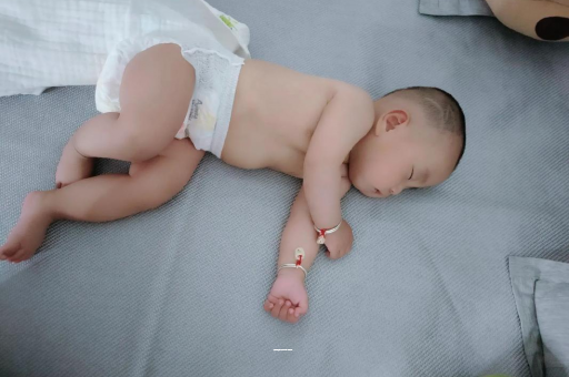 广州供卵包男孩三个月宝宝头围