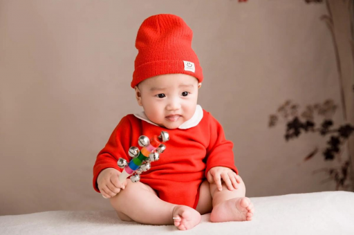 广州供卵包男孩怀孕肚子饿了就想吐